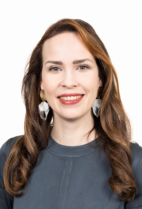 nainen, hymy, kansanedustaja