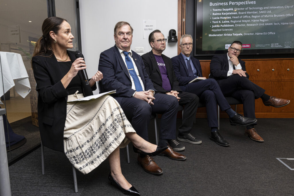 paneelikeskustelu, define seminar, bryssel